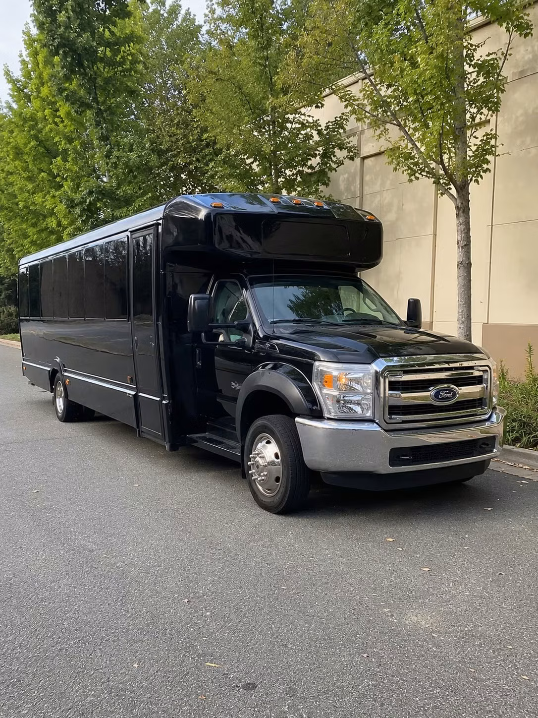 party buses and minibuses for staten island prom night groups of every size