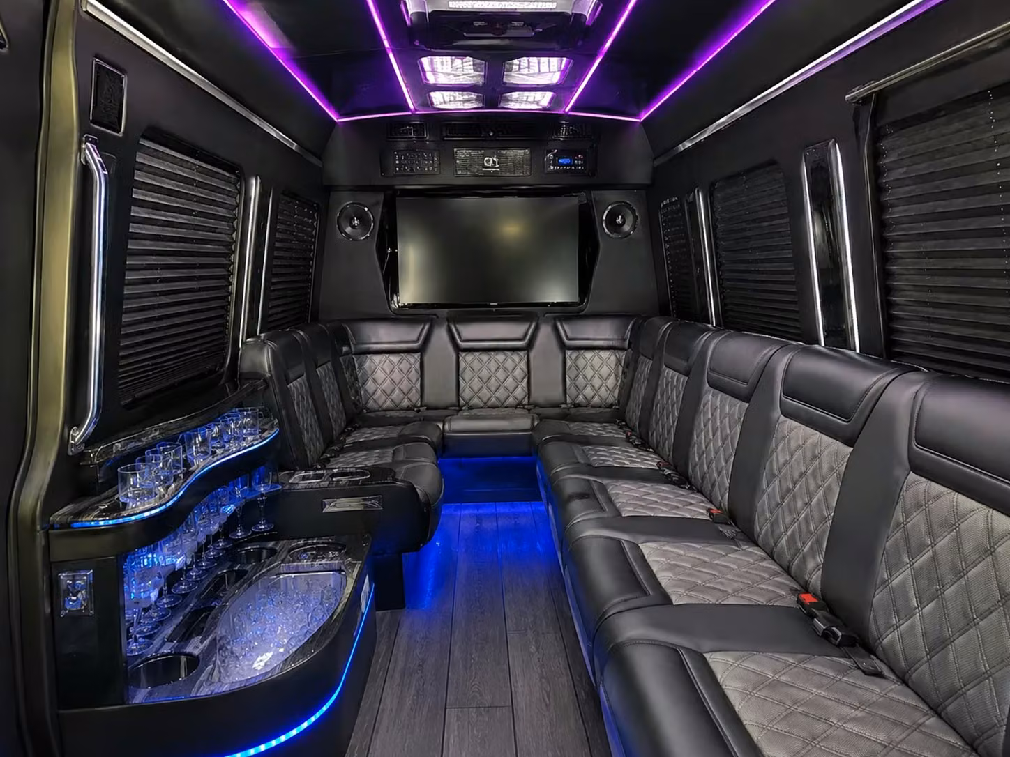 sprinter vans and minibuses for intimate prom groups on staten island